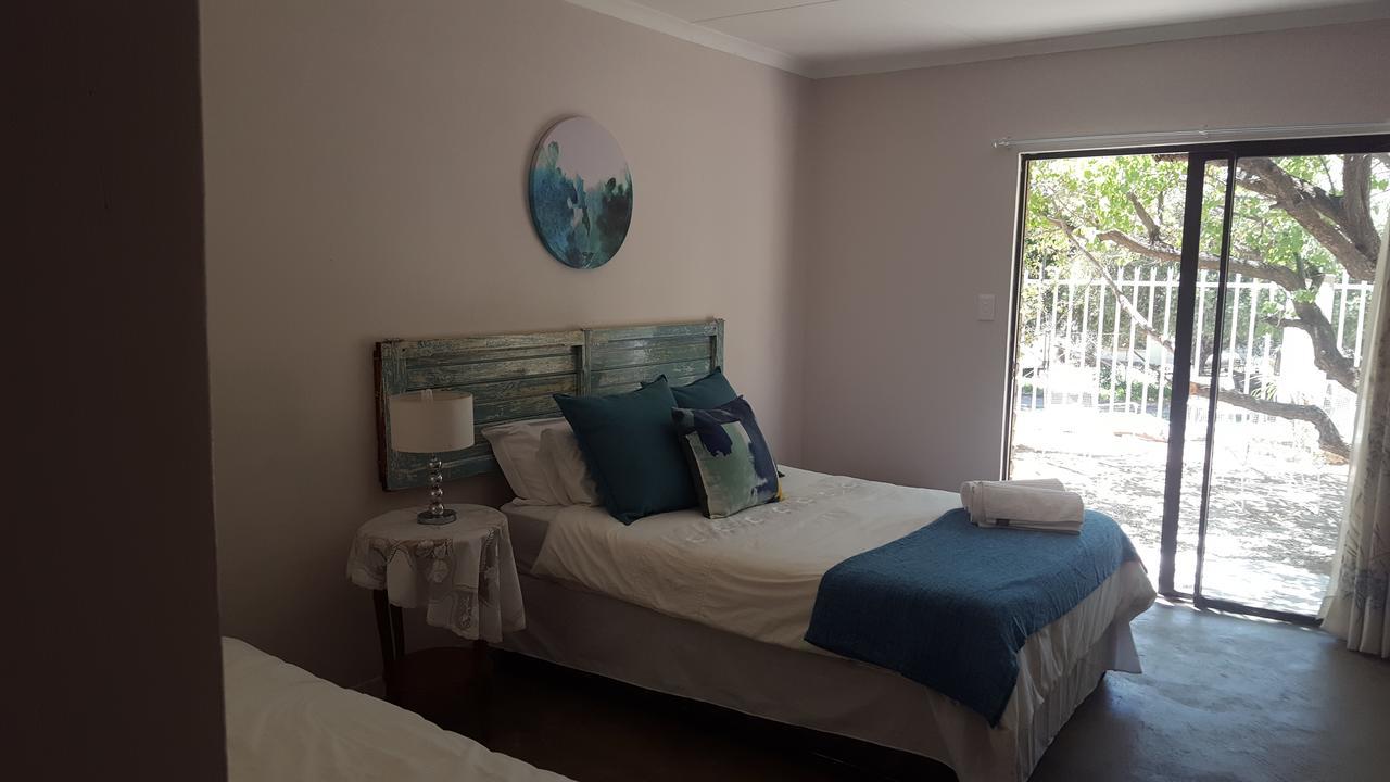 Mimosa Guesthouse Колесберг Екстериор снимка